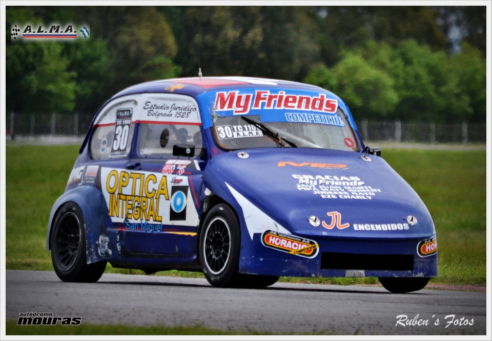 PODIO GRATIFICANTE Y MOTIVADOR PARA JAVIER GALANTE