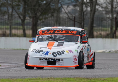 OMAR KANNEMANN SIGUE TRABAJANDO Y EVOLUCIONANDO EN TC 1100