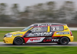 EL LIDER DE LA CLASE TRES SE REENCUENTRA CON 9 DE JULIO